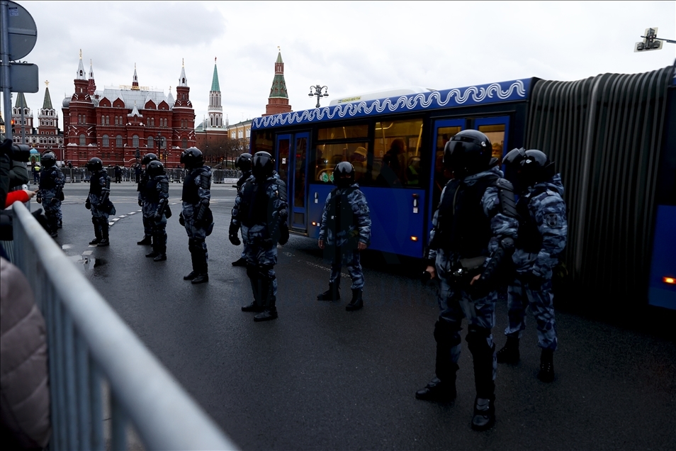 Акции в поддержку Навального: более 1400 задержанных