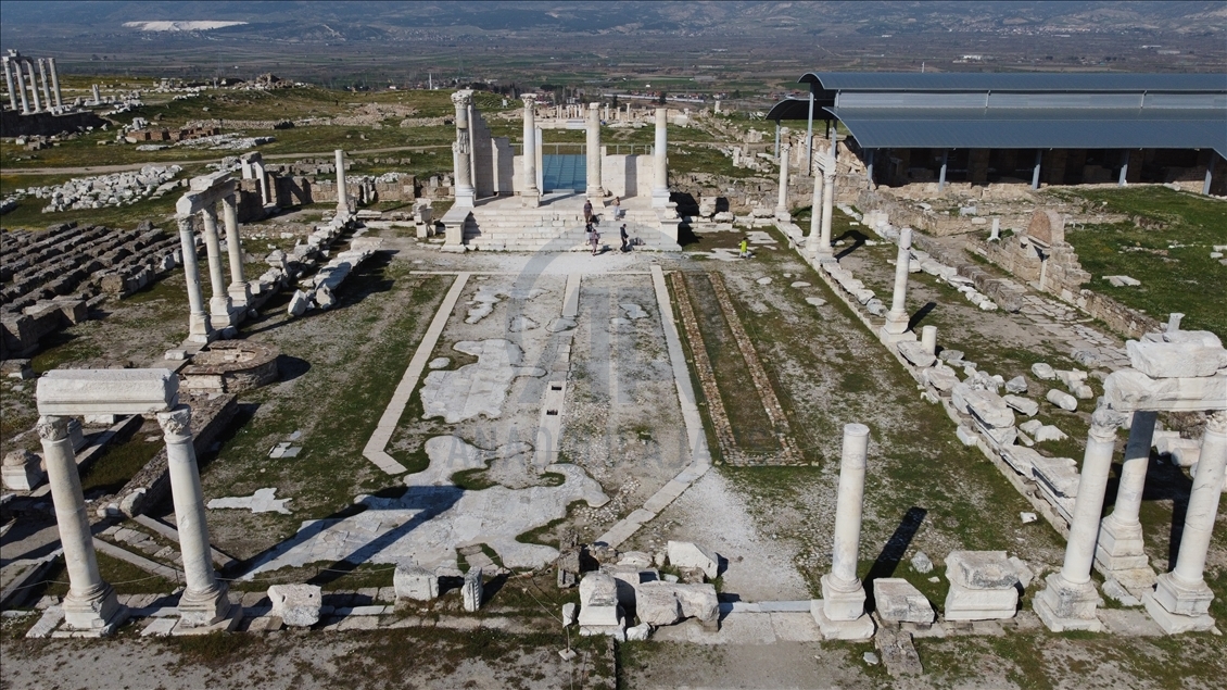 Ege'nin görkemli antik kentleri: Efes, Laodikya ve Afrodisyas