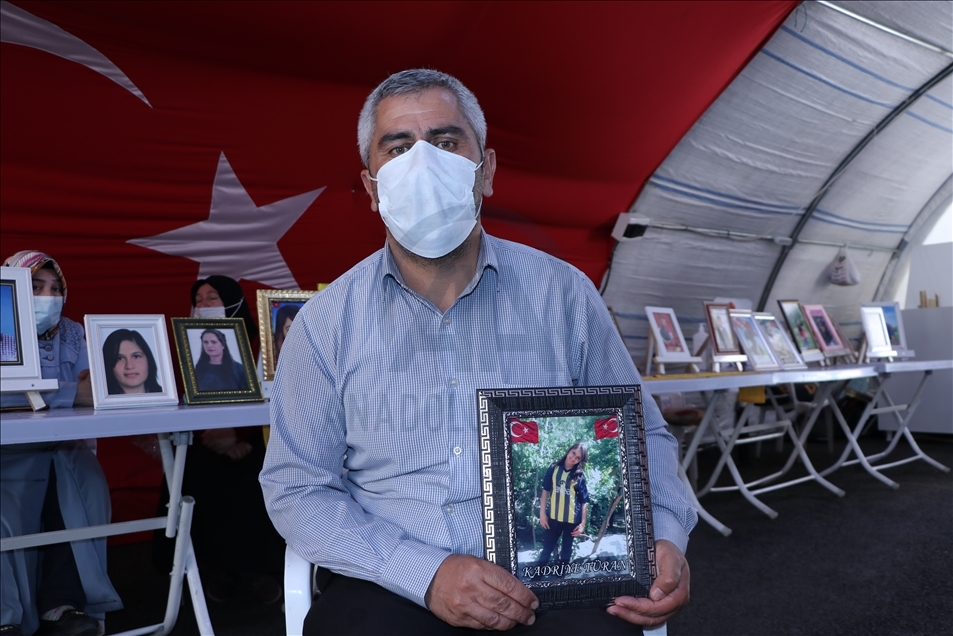 Dayikên Diyarbekirê bi dilekî şikestî pêşwaziyê li 23yê Nîsanê dikin