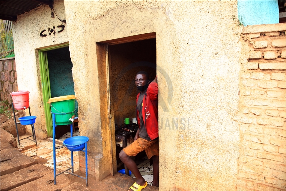 Ruanda'nın başkenti Kigali'de günlük yaşam