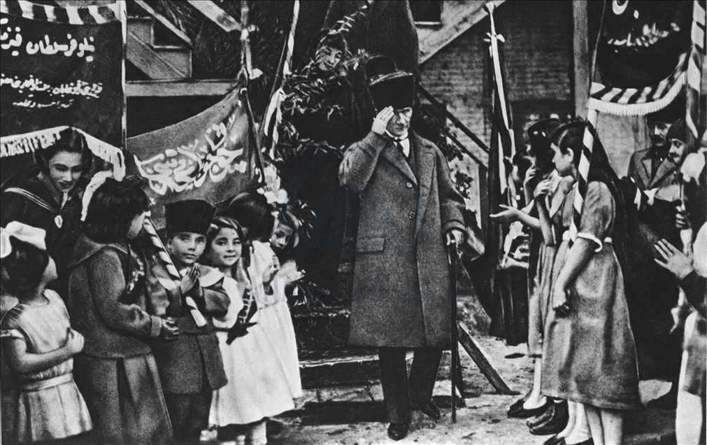 Mustafa Kemal Ataturk with children 