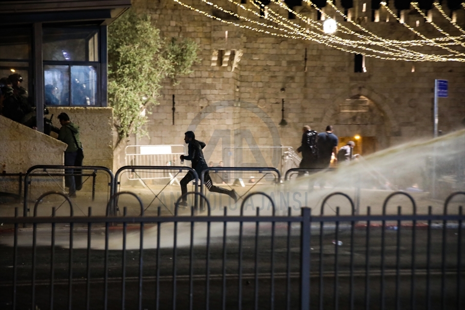 Enfrentamientos entre palestinos y la Policía israelí deja 32 heridos