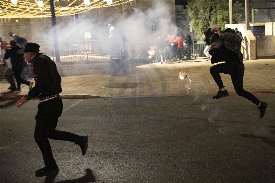  İsrail polisinin Kudüs’te Filistinlilere müdahalesinde 78 kişi yaralandı