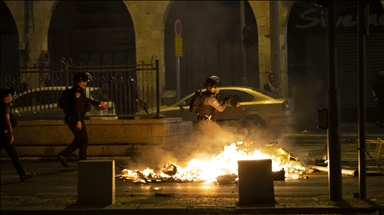 Në ndërhyrjen e policisë izraelite në Kuds plagosen 105 persona