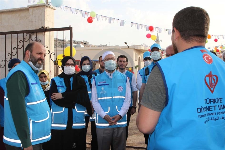 زار رئيس الشؤون الدينية التركي، عل