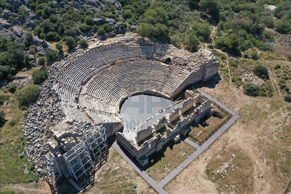 "Turizmin başkenti" Antalya, açık hava müzeleriyle göz kamaştırıyor