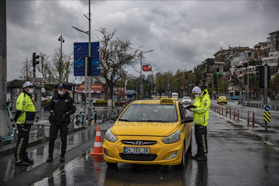 Toque de queda en Estambul para frenar la propagación de la COVID-19