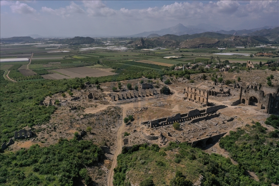 "Turizmin başkenti" Antalya, açık hava müzeleriyle göz kamaştırıyor