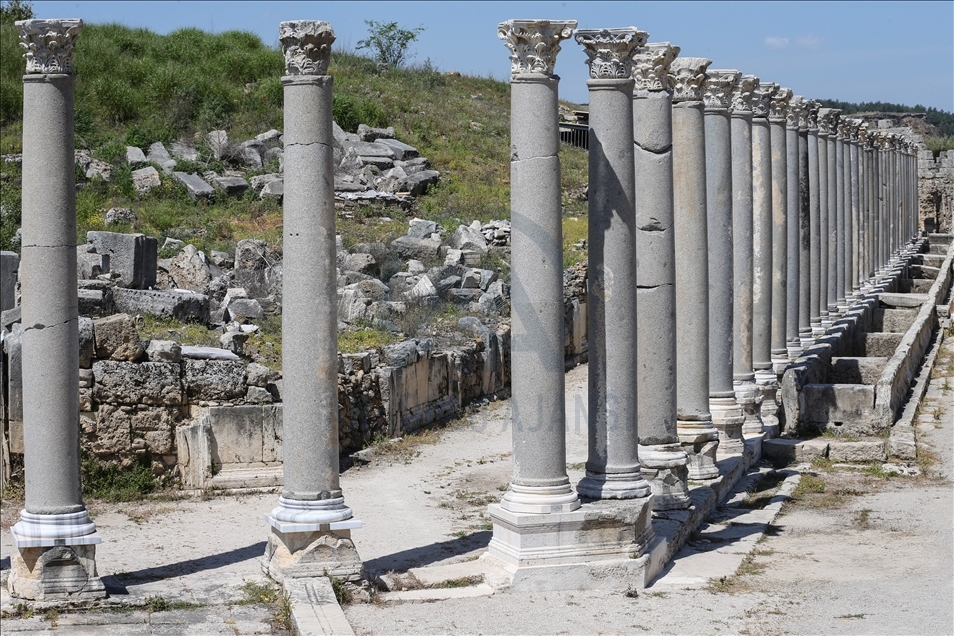 "Turizmin başkenti" Antalya, açık hava müzeleriyle göz kamaştırıyor