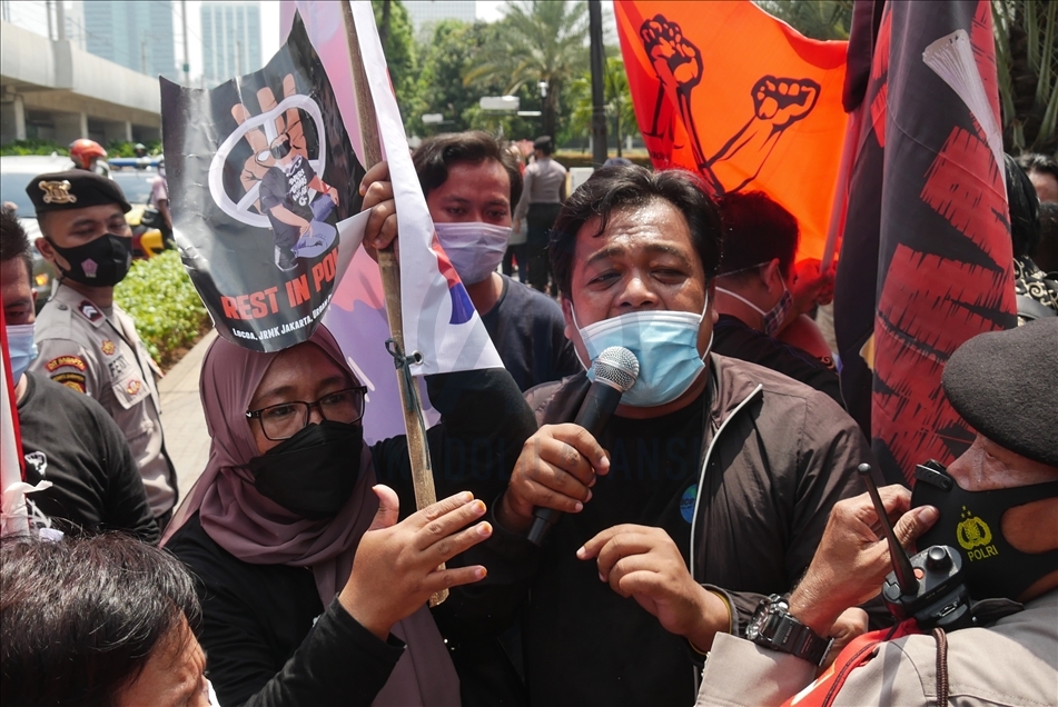 Demonstrasi menentang kehadiran pemimpin kudeta Myanmar pada pertemuan pemimpin ASEAN