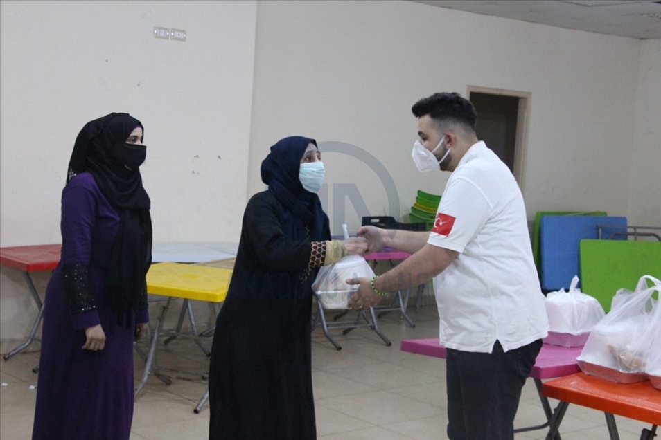 جمعية تركية تقدم مساعدات رمضانية لعائلات في لبنان