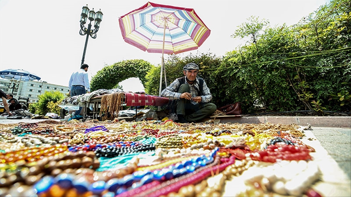 ترسی تووشبوون بە کۆرۆنا خواستی لەسەر تەسبیحیش کەم کردووە