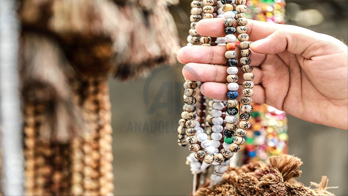ترسی تووشبوون بە کۆرۆنا خواستی لەسەر تەسبیحیش کەم کردووە