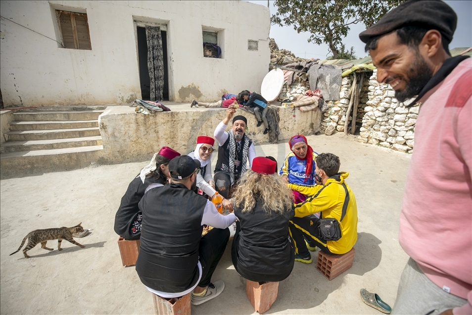 Tunisie : les ambassadeurs du Bien redonnent le sourire aux démunis des zones rurales