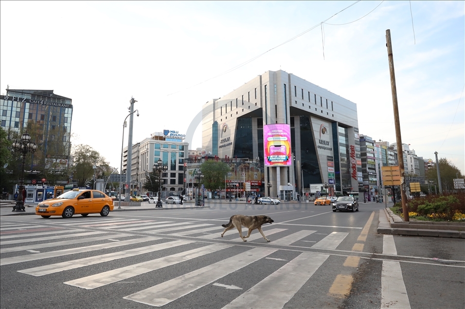 Ankara tam kapanma süreciyle sessizliğe büründü