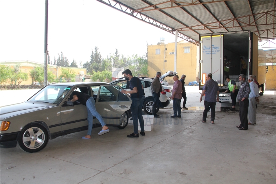 6 ton masiyên belek li malbatên destteng ên li Hatay û Efrînê hatin belavkirin