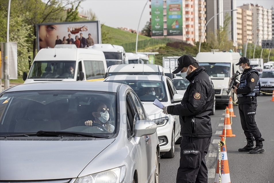 Ankara, Turska - 30. april 2021: Širom Turske od sinoć je na