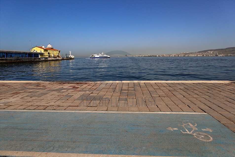 Izmir, Turska - 30. april 2021: Širom Turske od sinoć je na