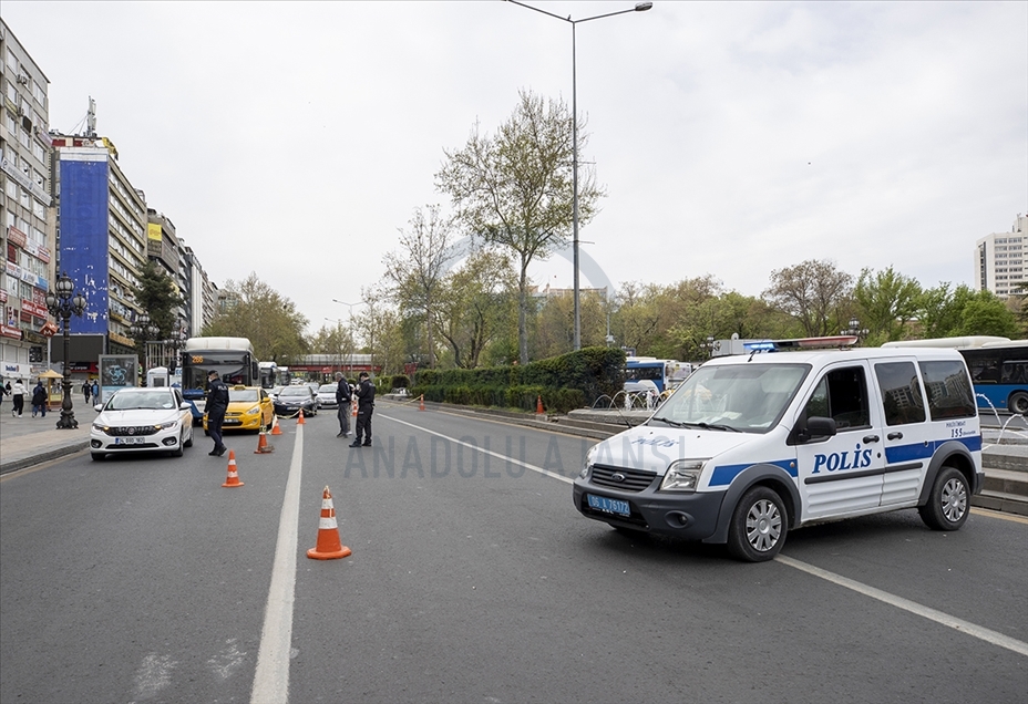 Ankara, Turska - 30. april 2021: Širom Turske od sinoć je na