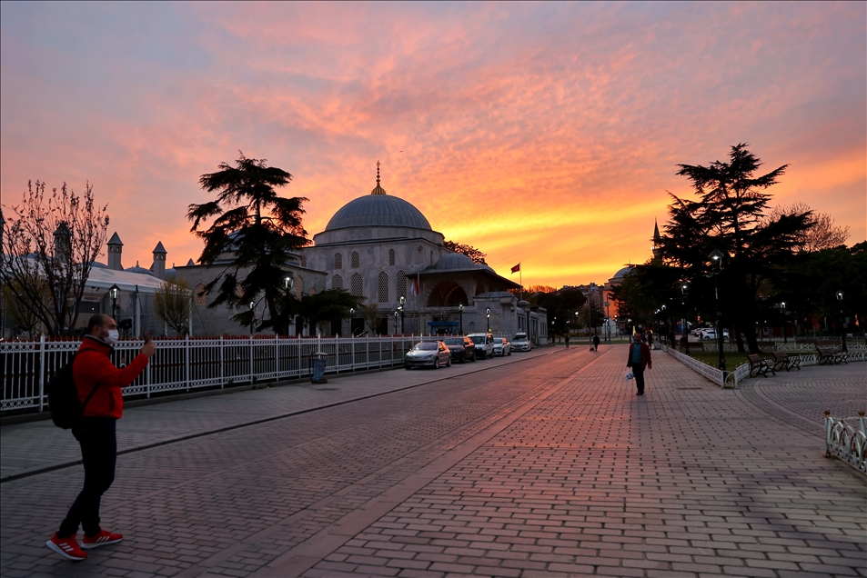 İstanbul'da tam kapanma başladı