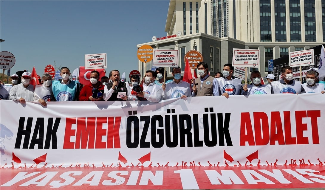 Memur-Sen Konfederasyonu 1 Mayıs etkinliği düzenledi