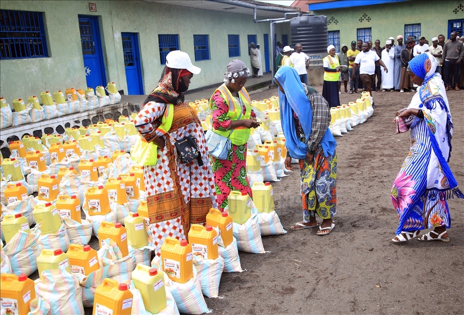 Turkiye Diyanet Foundation distributes food aid packages in Democratic Republic of the Congo