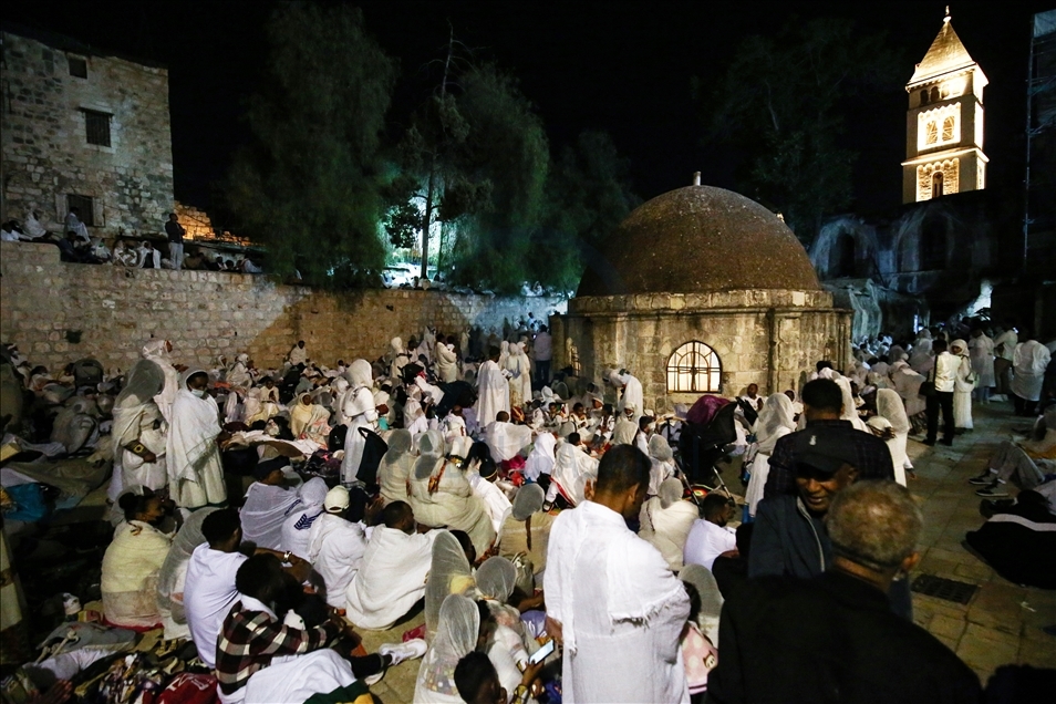 Christians mark 'Holy Saturday' in Jerusalem
