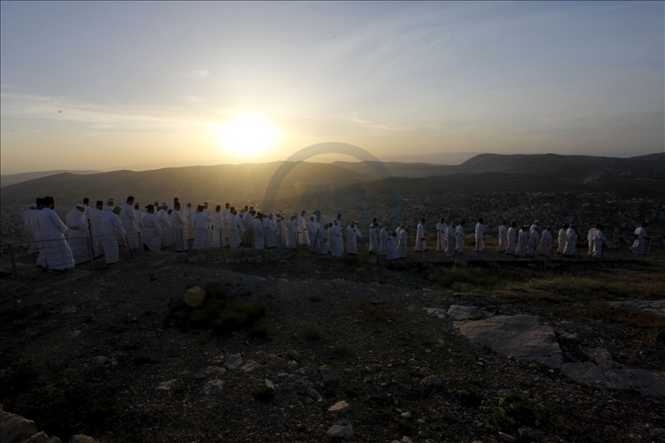 فلسطين.. السامريون يختتمون احتفالات عيد الفصح