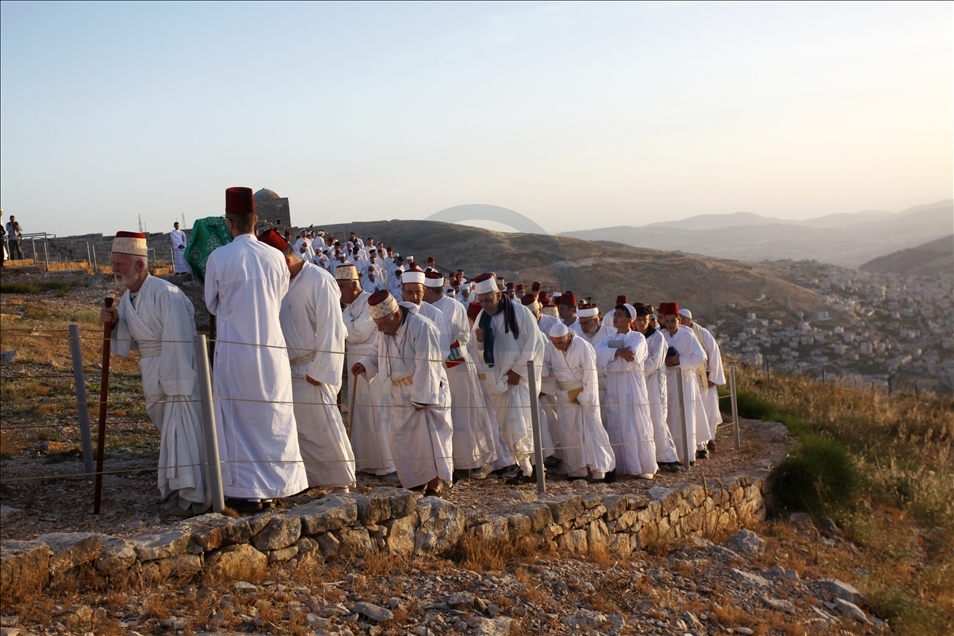 فلسطين.. السامريون يختتمون احتفالات عيد الفصح