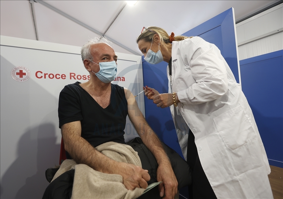 Inauguration of a new Covid-19 vaccine hub in Rome