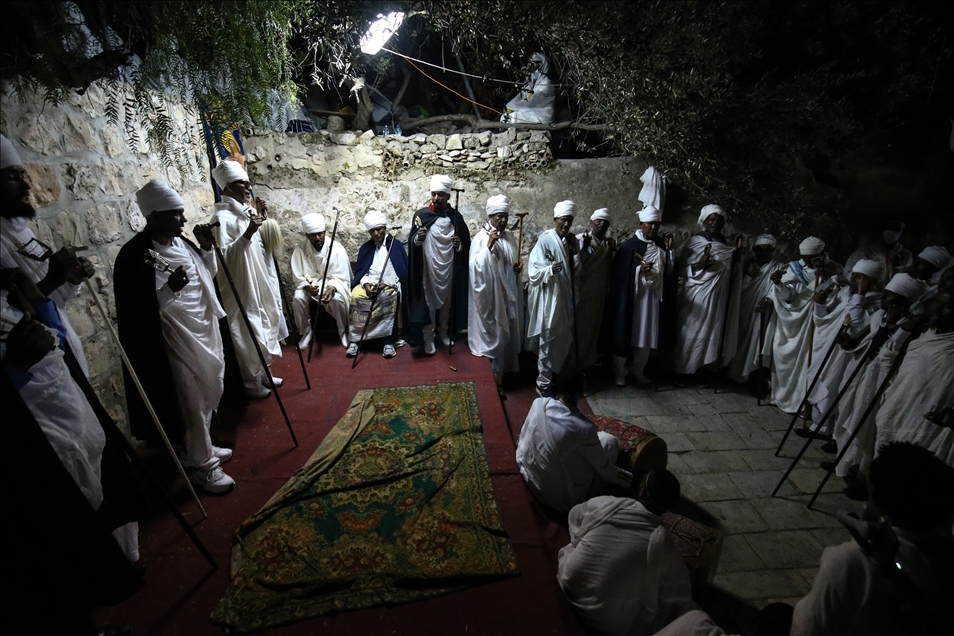 Christians mark 'Holy Saturday' in Jerusalem