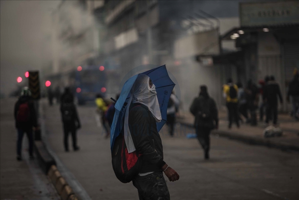 Fuertes enfrentamientos durante protestas en el Día Internacional de los Trabajadores en Colombia