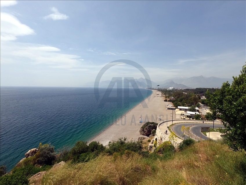 Turizm merkezleri Antalya ve Muğla'da "tam kapanma" sessizliği yaşanıyor