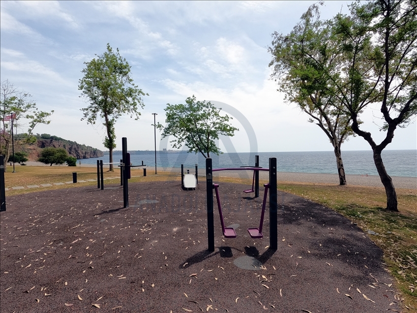 Turizm merkezleri Antalya ve Muğla'da "tam kapanma" sessizliği yaşanıyor