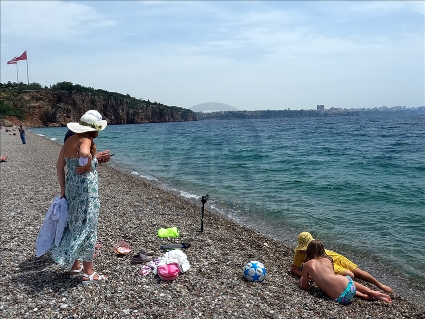 Turizm merkezleri Antalya ve Muğla'da "tam kapanma" sessizliği yaşanıyor