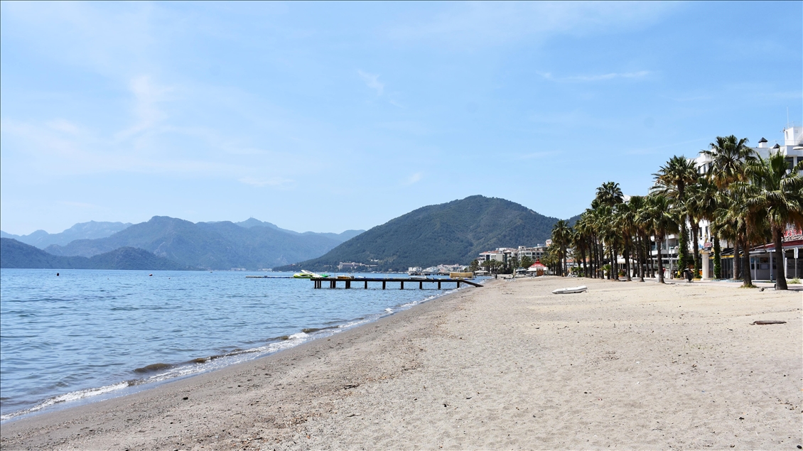 Turizm merkezleri Antalya ve Muğla'da "tam kapanma" sessizliği yaşanıyor