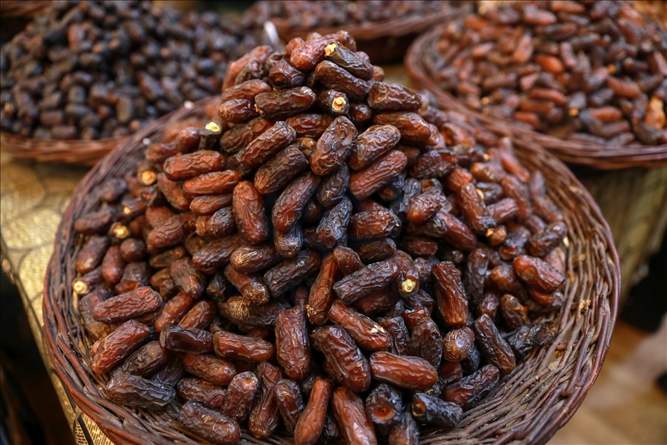 خورما خواردنی دڵخوازی سەر خوانی بەربانگ