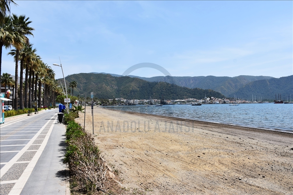 Turizm merkezleri Antalya ve Muğla'da "tam kapanma" sessizliği yaşanıyor