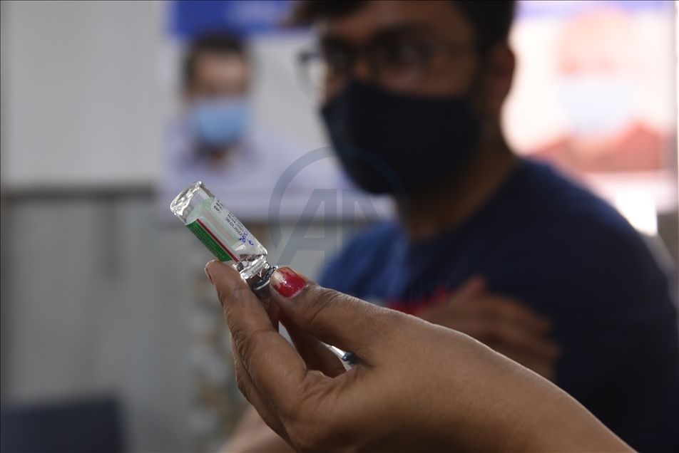 Hindistan'da Kovid-19 vaka sayısı 20 milyona yaklaştı