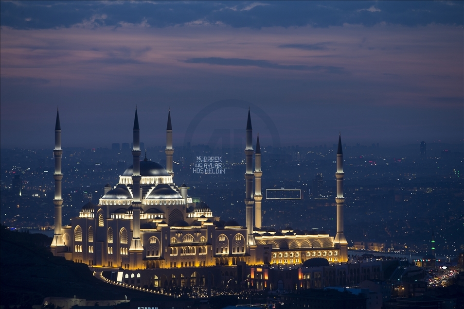 بازدید 12 میلیون گردشگر از مسجد جامع چاملیجا استانبول طی 2 سال گذشته