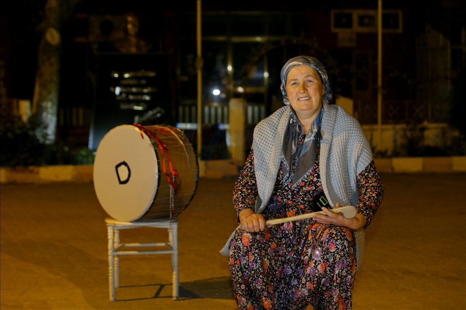 Daholvana jin radihêje dahola xwe maniyan dibêje û gundiyan radike paşîvê