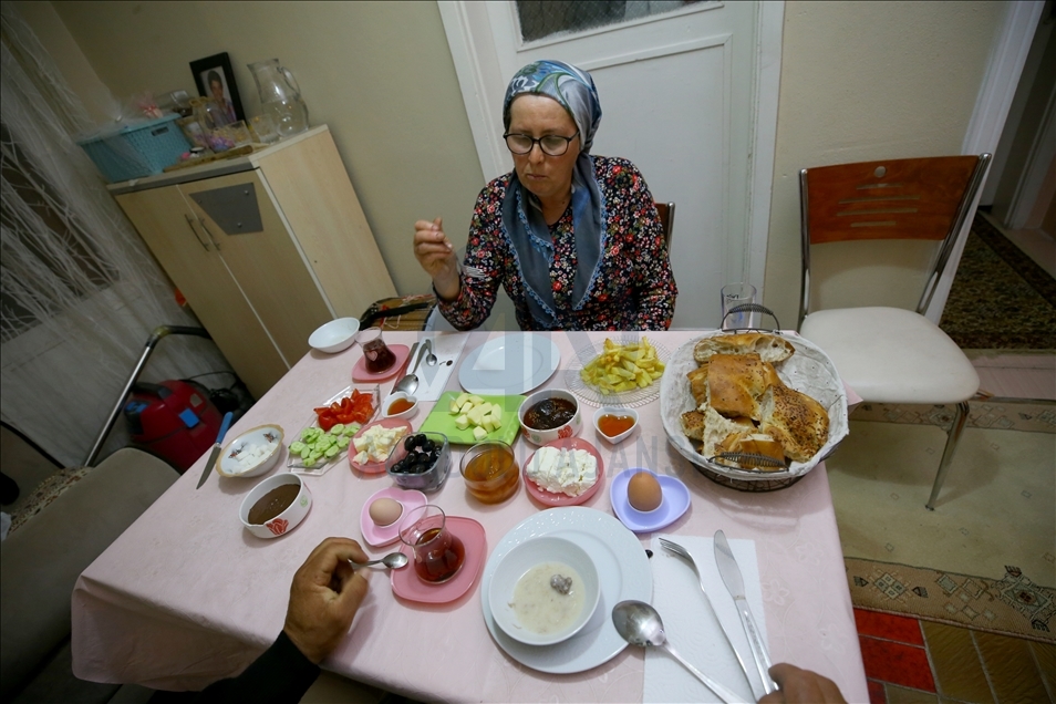 Daholvana jin radihêje dahola xwe maniyan dibêje û gundiyan radike paşîvê