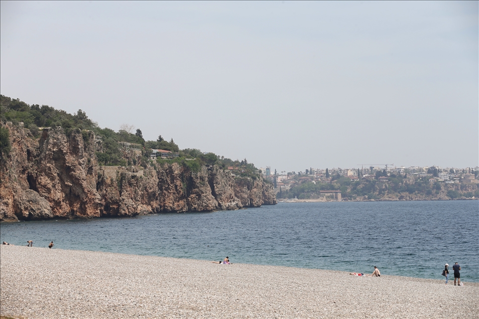 Turizm merkezi Antalya'da "tam kapanma" sessizliği sürüyor