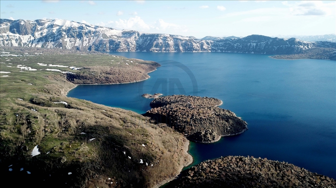 Nemrut Krater Gölü, en sessiz günlerini yaşıyor
