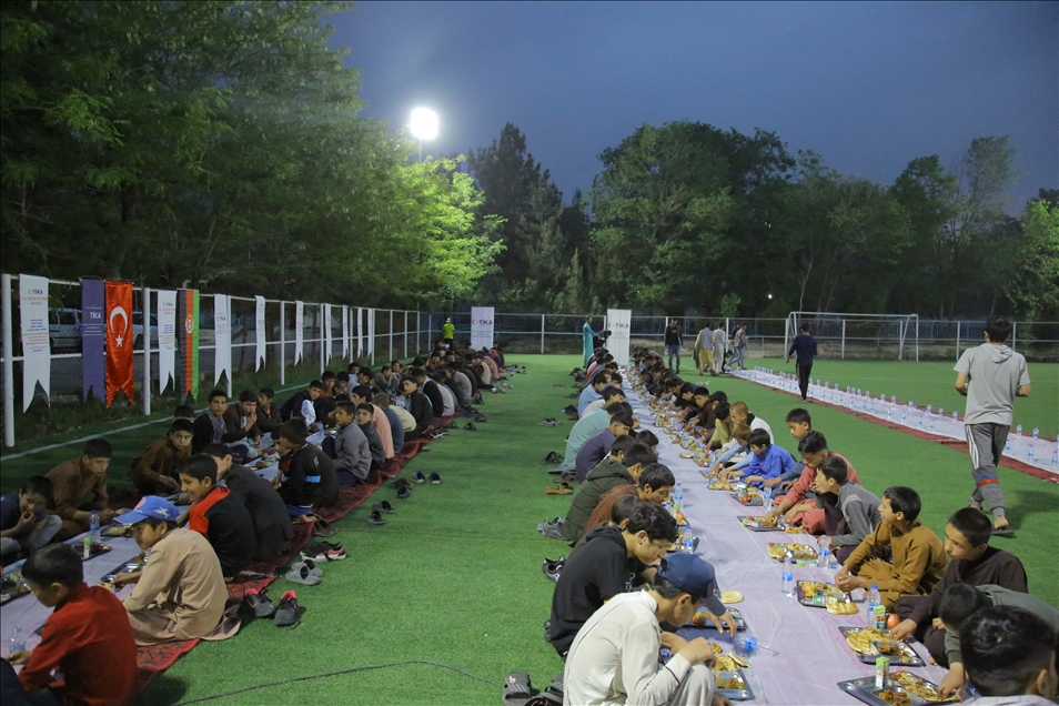 افطاری «تیکا» برای ایتام در کابل 