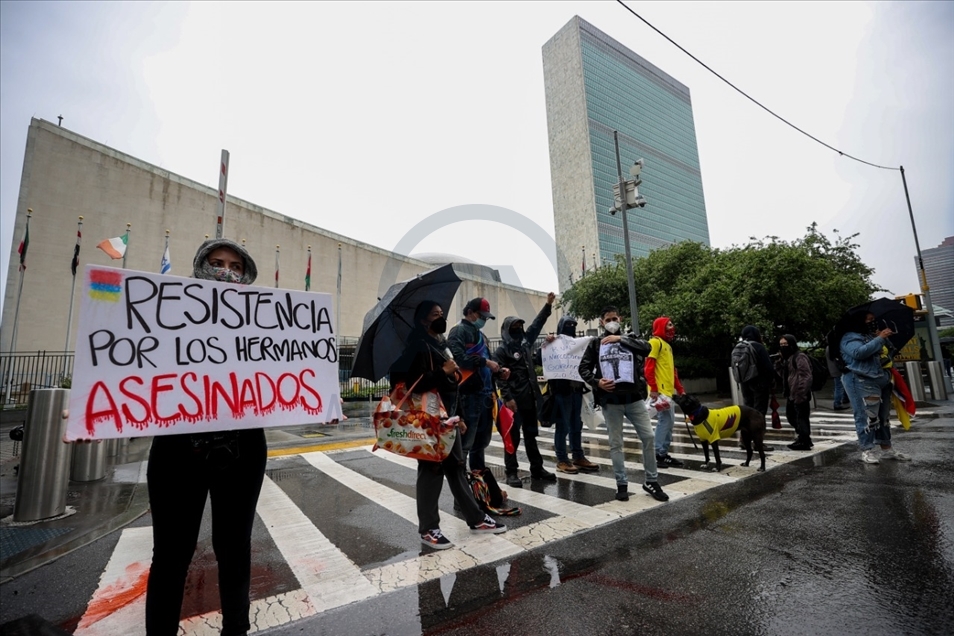 Así se manifestaron algunos colombianos frente a la sede de las Naciones Unidas en Nueva York