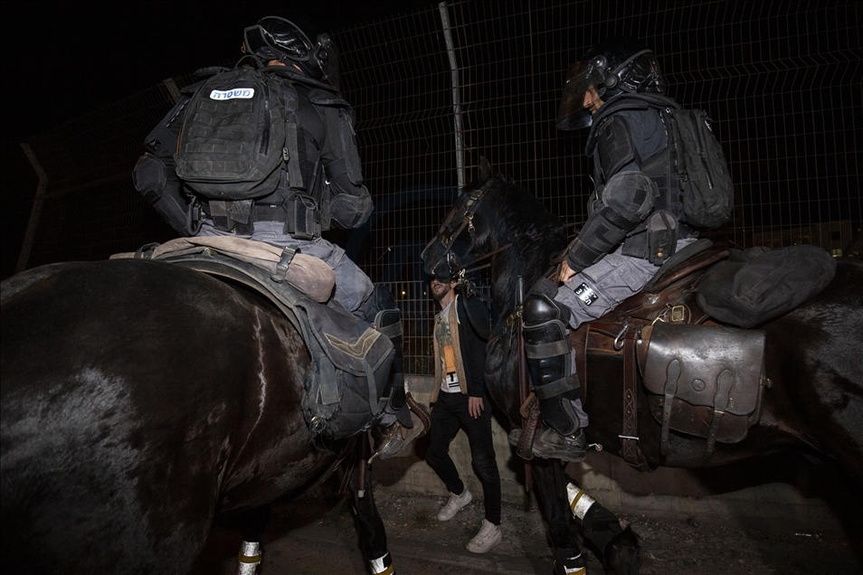 على غرار "فلويد".. الشرطة الإسرائيلية تعتقل فلسطينا بالقدس
