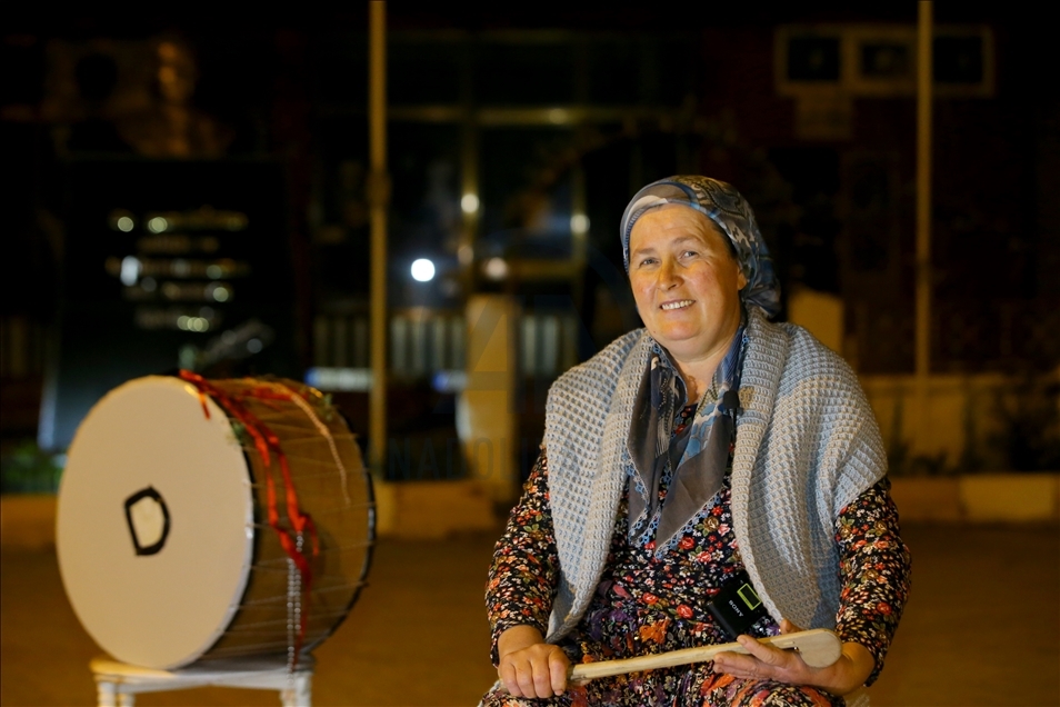 Daholvana jin radihêje dahola xwe maniyan dibêje û gundiyan radike paşîvê