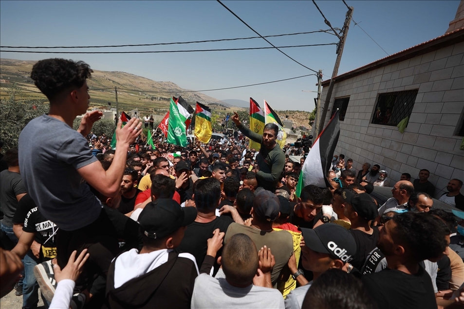 الضفة.. تشييع قاصر فلسطيني قتله الجيش الإسرائيلي