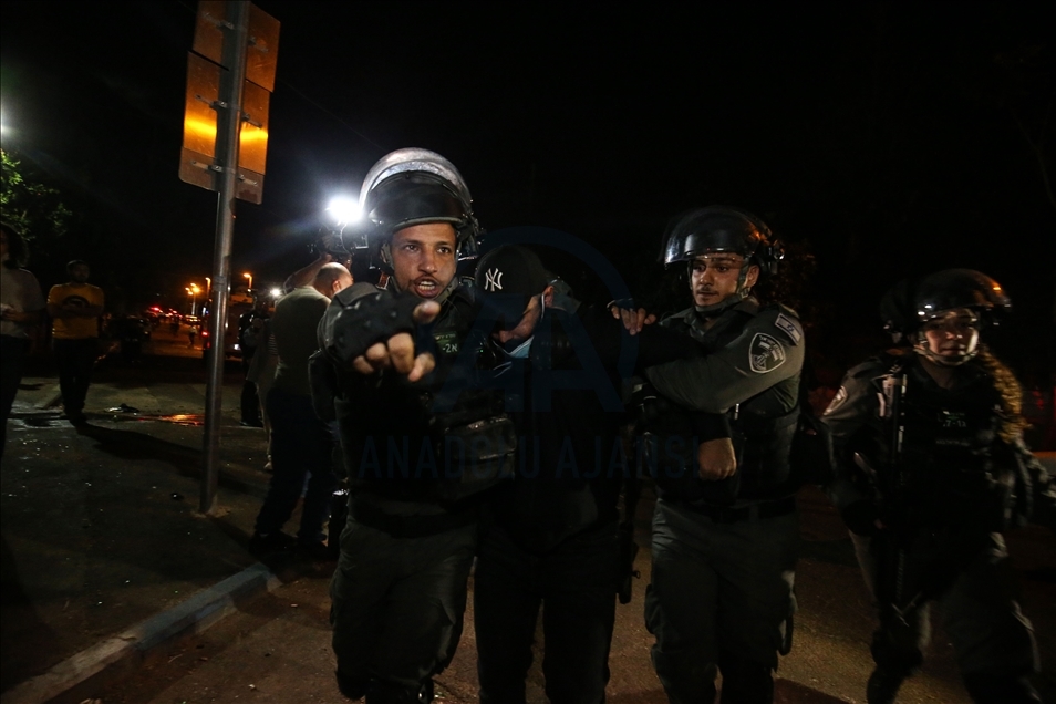 القدس.. إصابة 10 فلسطينيين بقمع إسرائيلي لاعتصام بـ"الشيخ جراح"